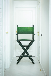 Дизайнерские зеленые стулья из дерева